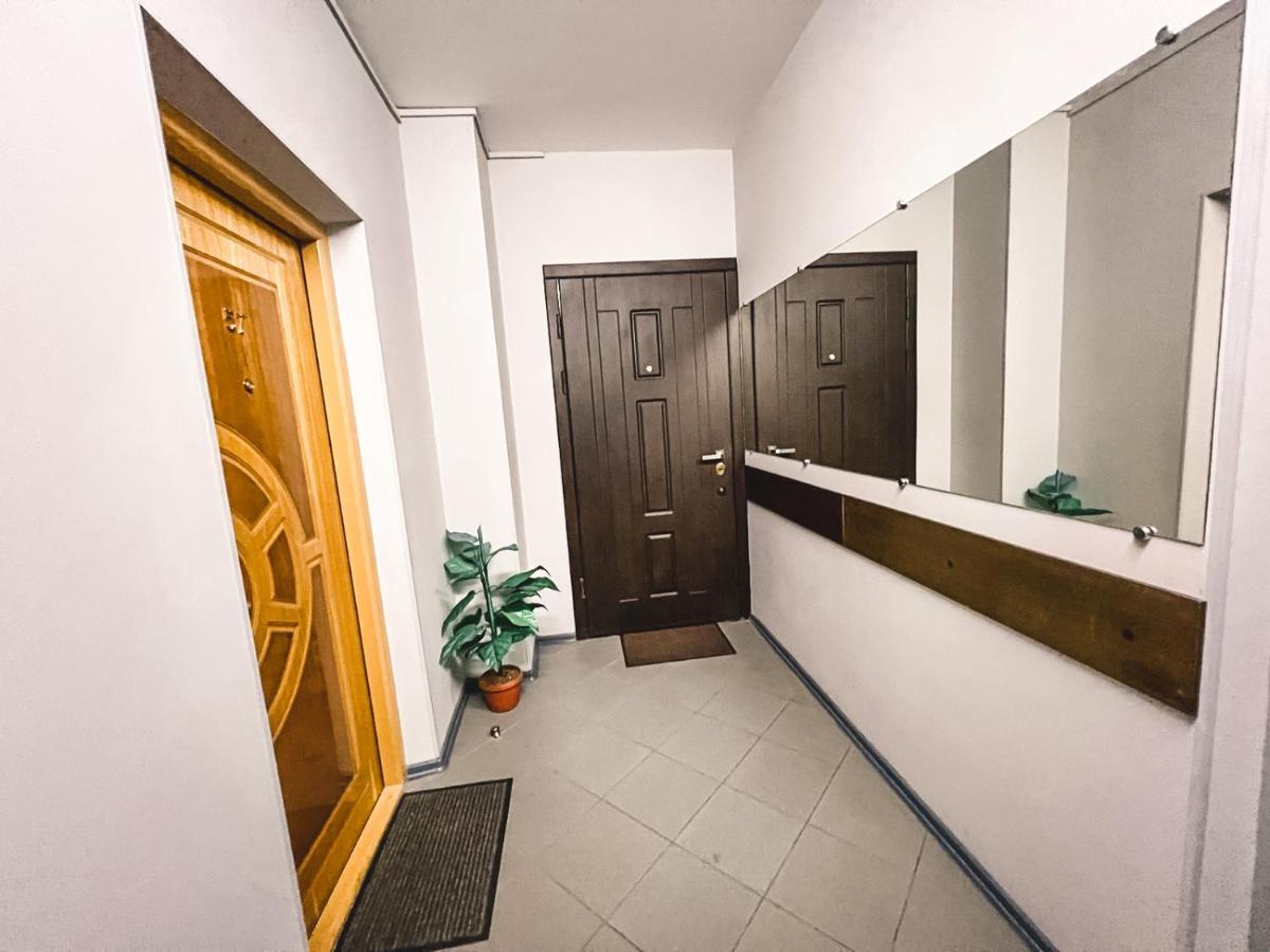 Cozy Apartments On The Left Bank Kyiv Exterior foto